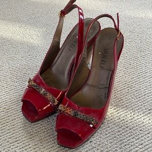 🌿Vaneli red patent uppers, cork heel wedges, size 6🌿